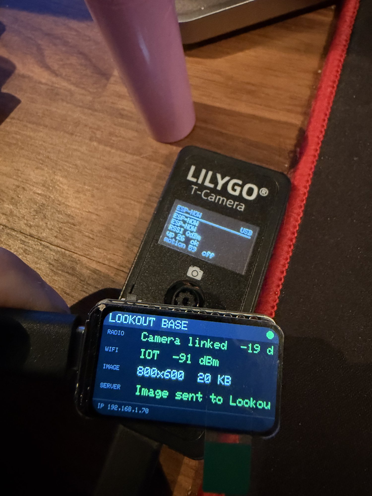 The Lookout base screen showing Camera linked, an 800x600 image of 20 KB and Image sent to Lookout, next to the T-Camera
